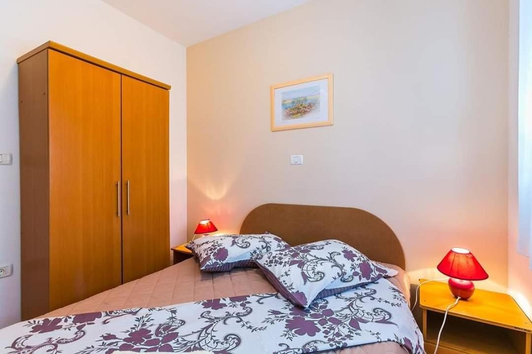 Apartman Nada *** Medulin Exterior foto